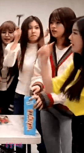 사이 좋은 안유진 강혜원 캐미