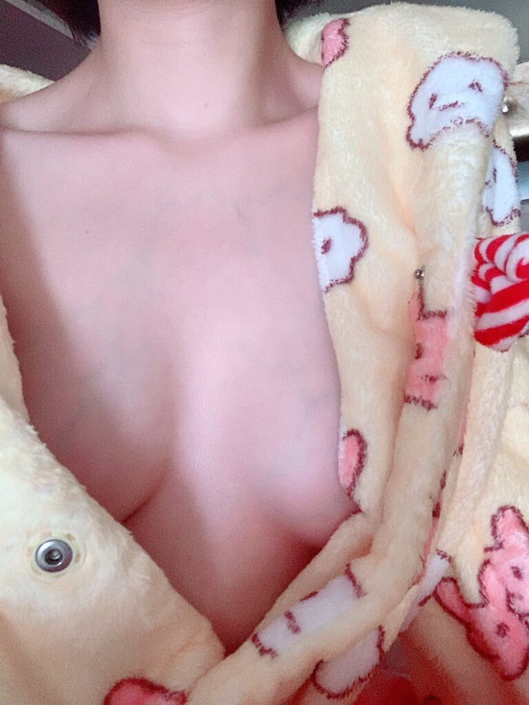 이제 입을 수 없는 잠옷