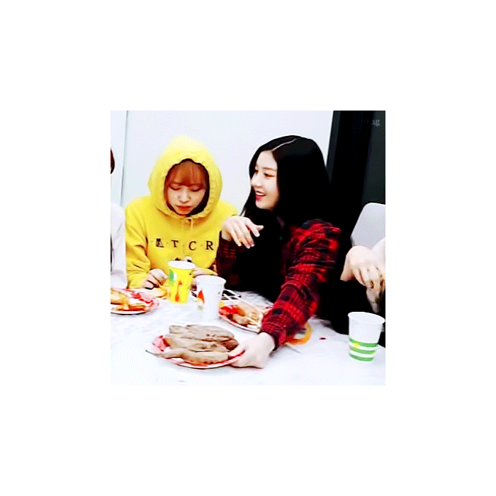 광고(?) 찍는 권은비, 놀라운토요일 권은비 外