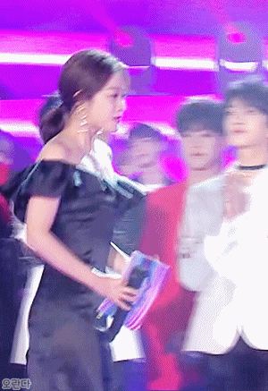 sbs 가요대전 조보아