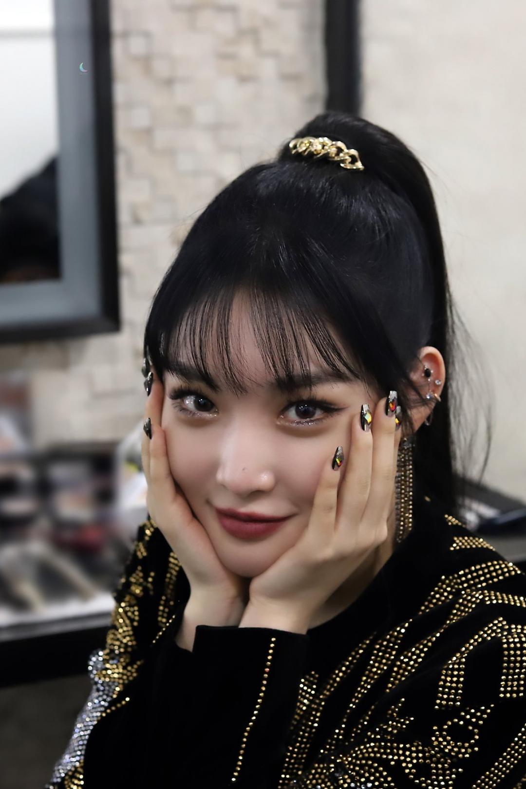 청하의 대기실 벌써 12시 활동기