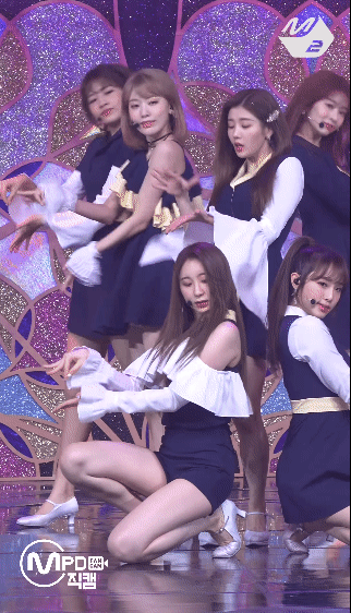 [MPD직캠] 아이즈원 @MCOUNTDOWN_2019.4.4 채연 ,나코,사쿠라.예나