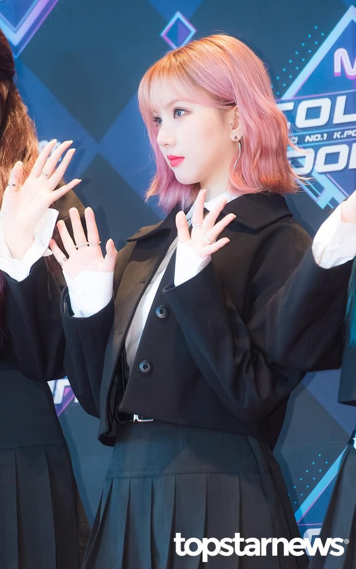 사진 여자친구 엠카운트다운