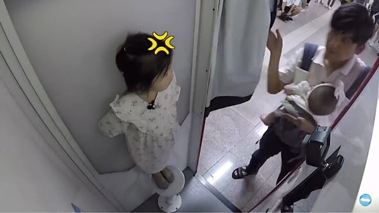 혼자 있고 싶은 홍경민 딸