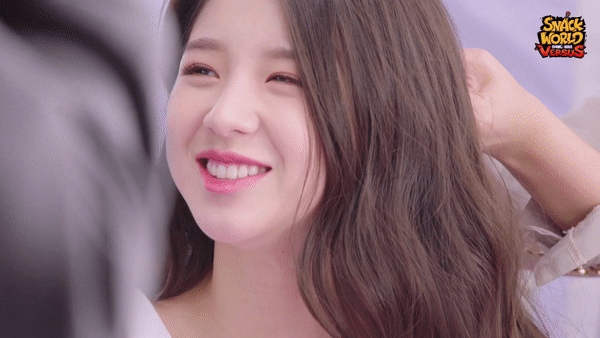 게임 광고 찍은 이달의 소녀 희진