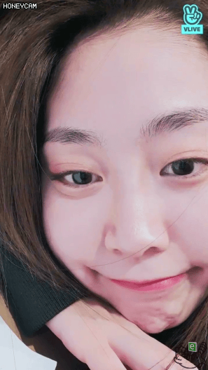 지수 : 전 이렇게 생겼습니다