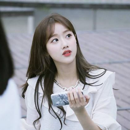 에이프릴 나은