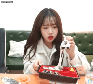 위키미키 유정 먹방