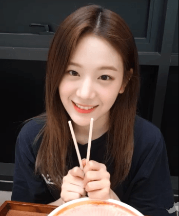 프로미스나인 귤먹방