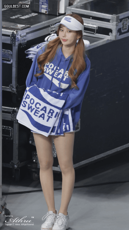 여자농구올스타전 포카리걸.gif