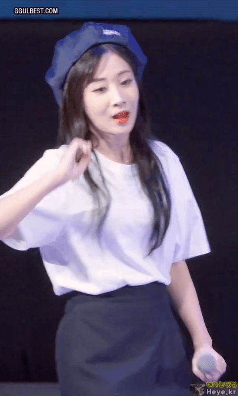 흰티 빵모자 지애