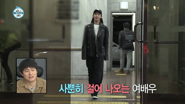 똥싸기 직전 위기의 여배우