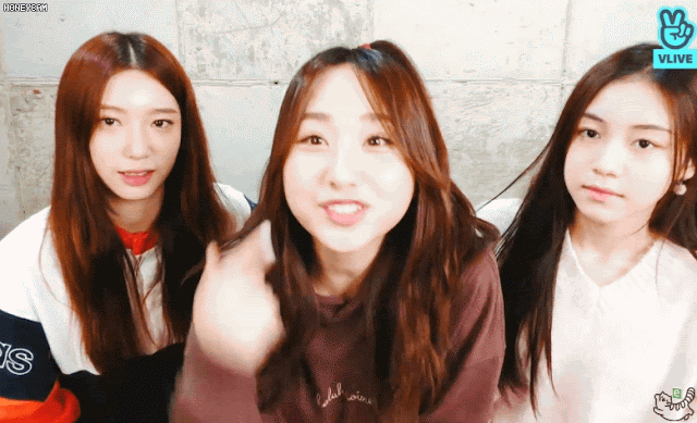 쥬리 : 얼굴이 두껍네 (feat. 수윤 다현 지애)