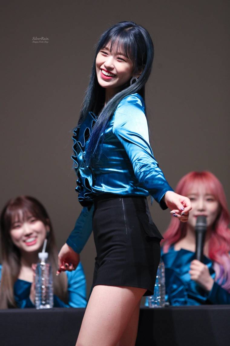 사진 아이즈원 안유진