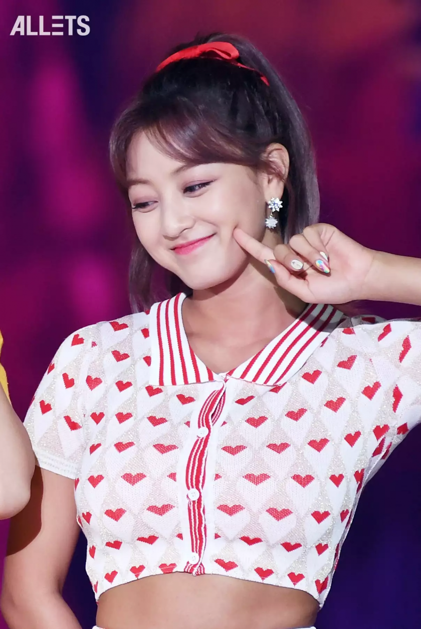 볼콕하는 지효