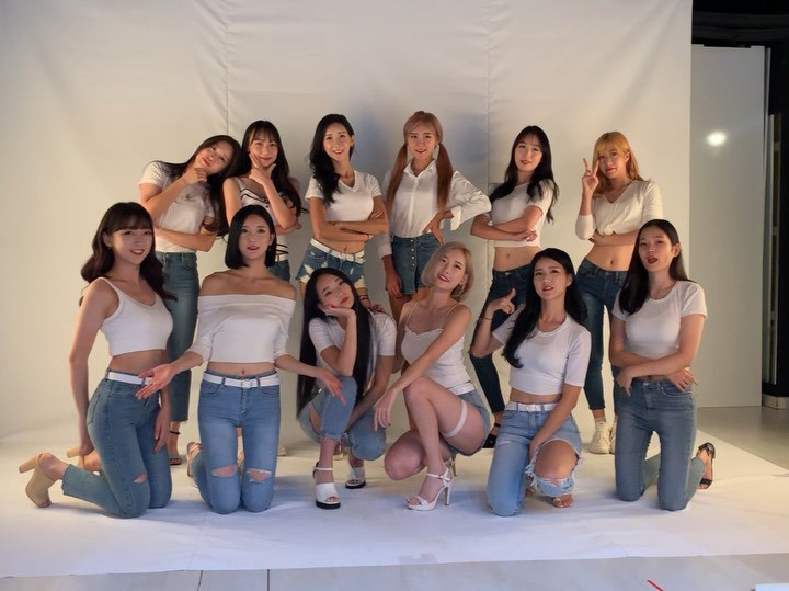 두산 치어팀 단체촬영