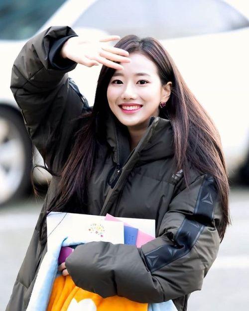 에이프릴 나은