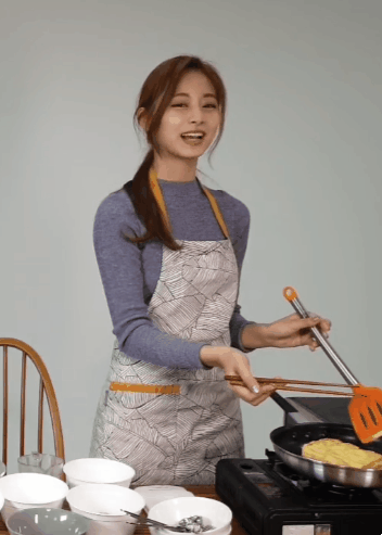 새댁같은 트와이스 김쯔위