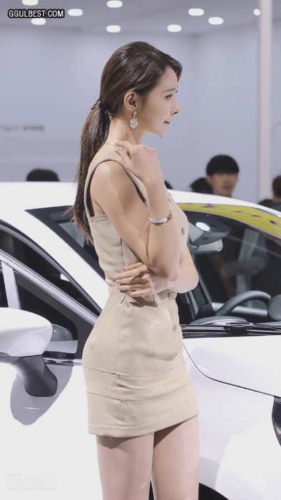 레이싱모델 서한빛 원피스 몸매.gif