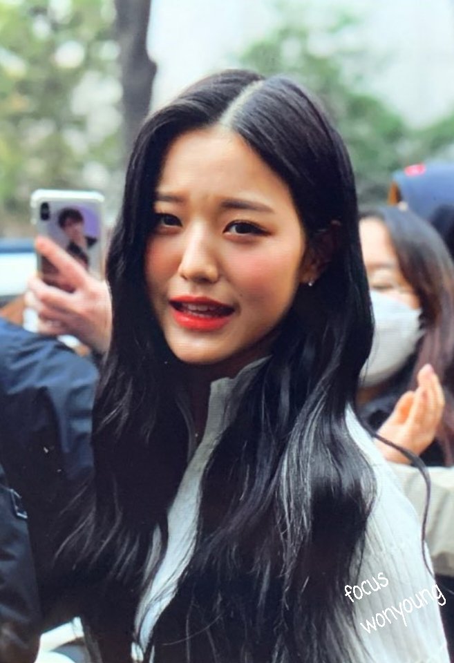 사진 뮤직뱅크 중간퇴근하는 장원영