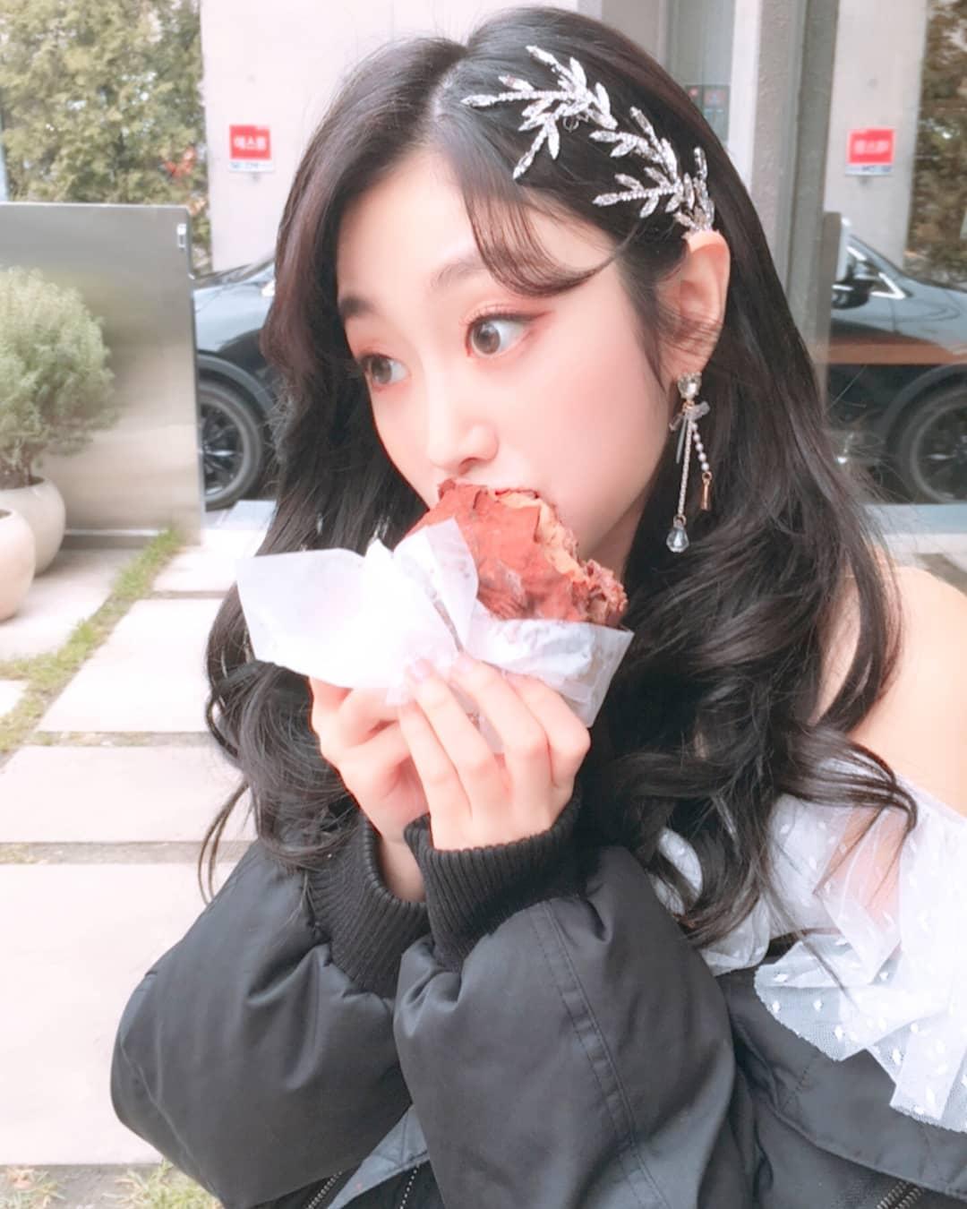 러블리즈 눈큰애