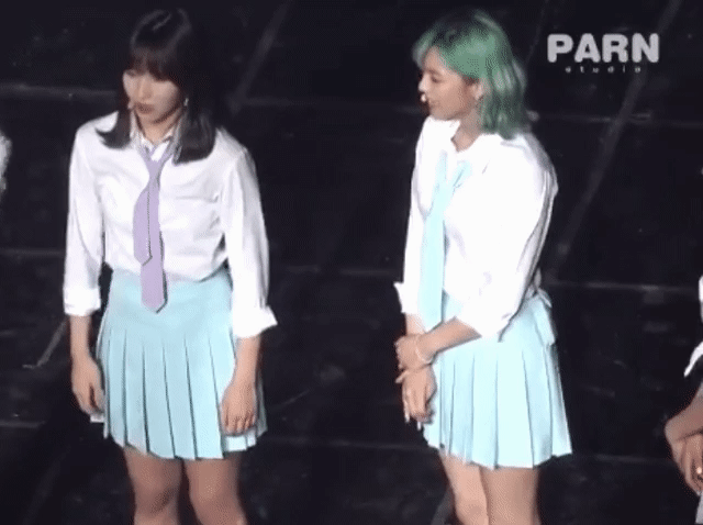 미나 애교