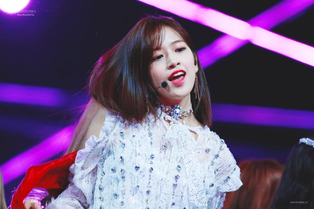 [MPD직캠] 아이즈원 안유진 &#039;라비앙로즈&#039; @엠카_2018.11.15