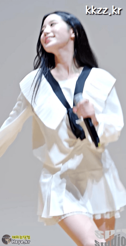 순백의 조현