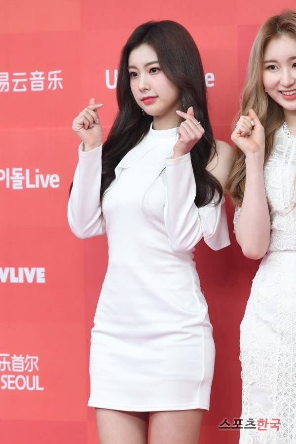 아이즈원 강혜원 안유진 권은비 (고화질 55장)
