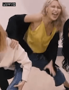 마마무 솔라