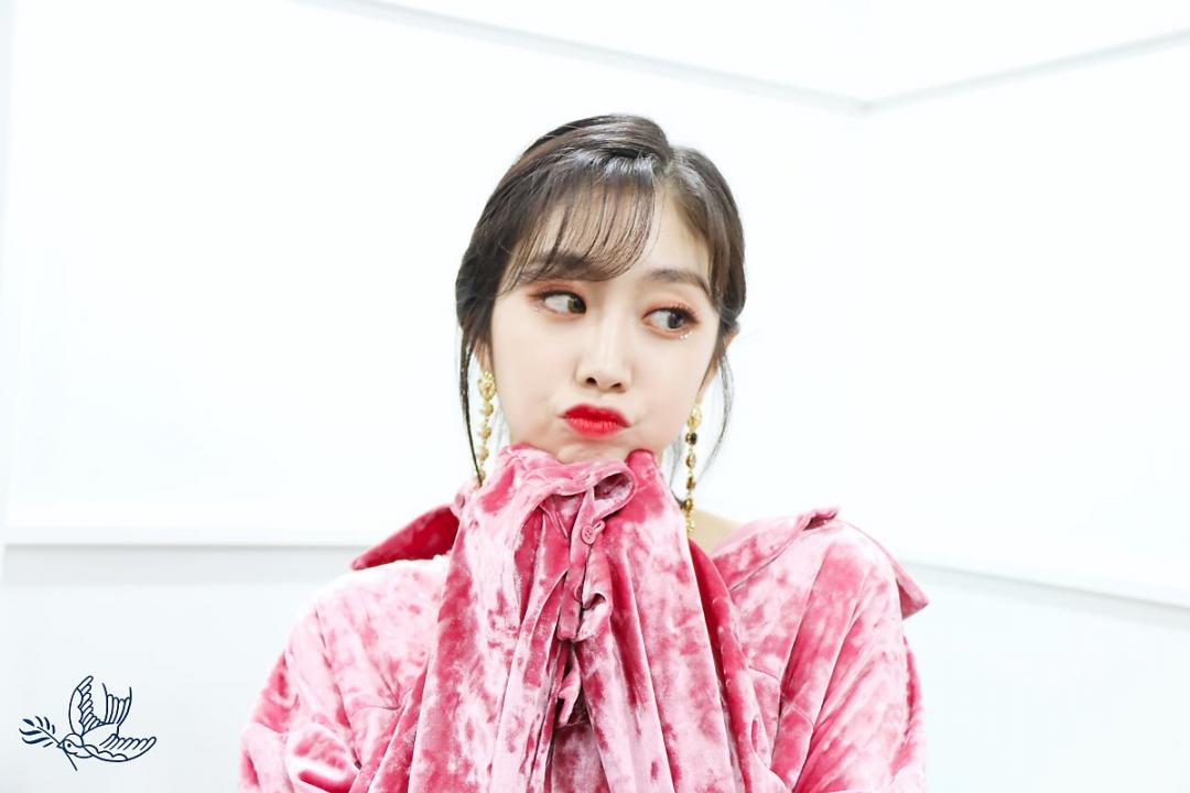 Lovelyz 소중했던 기억들로 Rewind 스압~