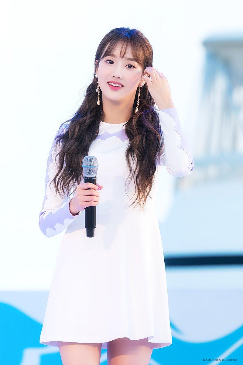 에이프릴 나은