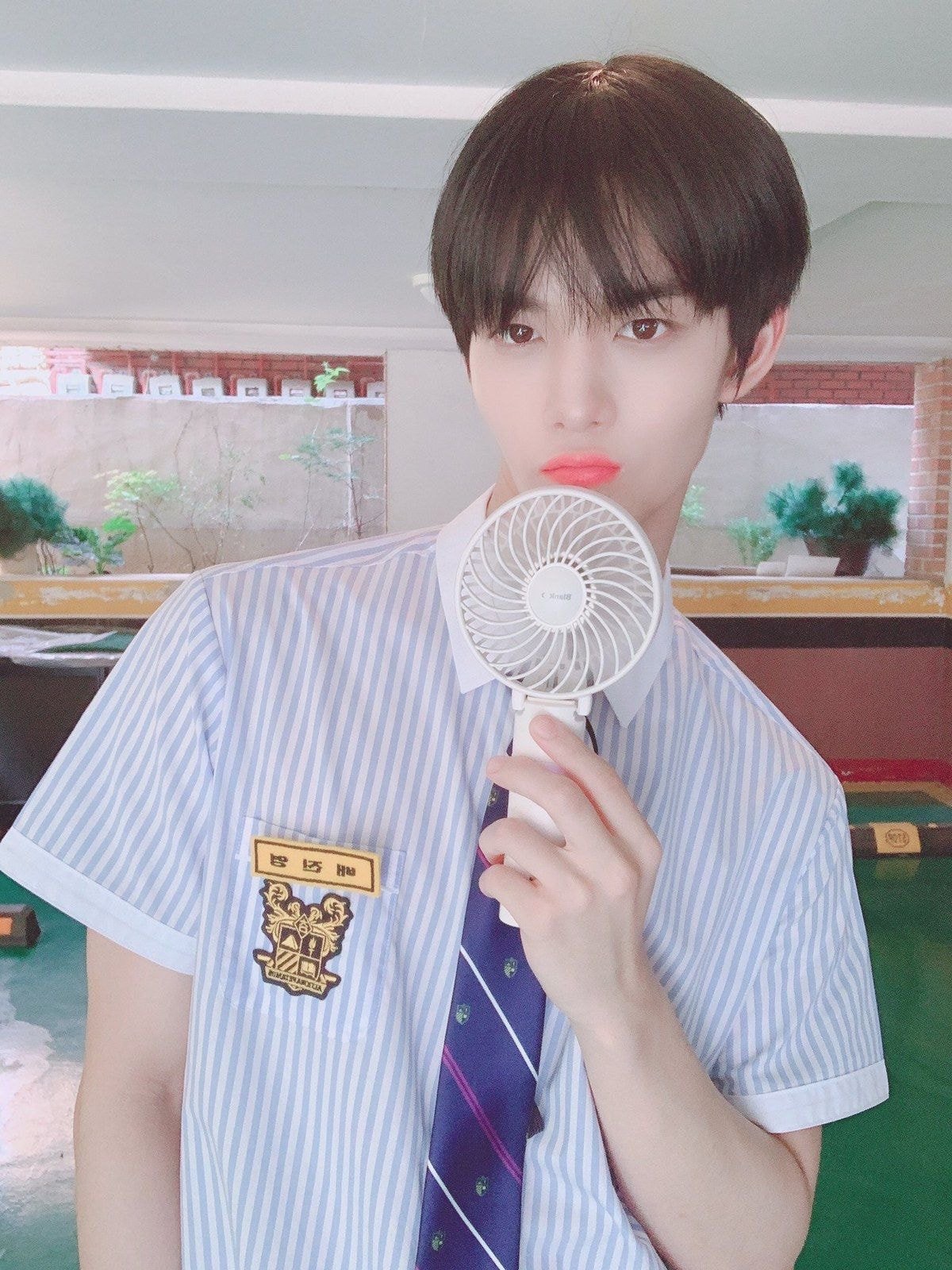 워너원 배진영 교복핏 비율 쩌내