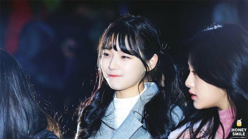 프로미스나인 백지헌