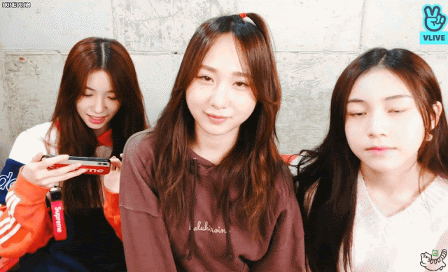 쥬리 : 얼굴이 두껍네 (feat. 수윤 다현 지애)