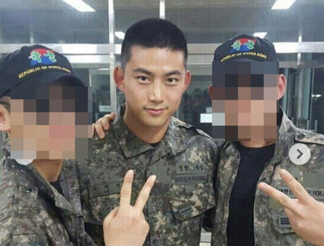 옥택연이 영주권을 포기하고 입대한 이유