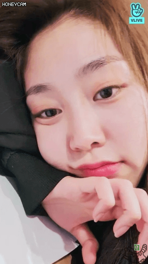 지수 : 전 이렇게 생겼습니다