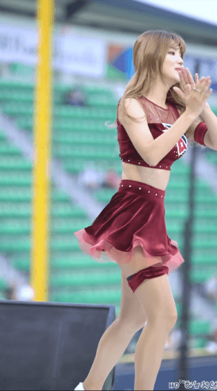 정유민 치어리더.gif