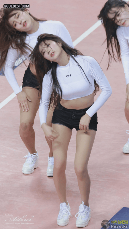 크롭티 안지현