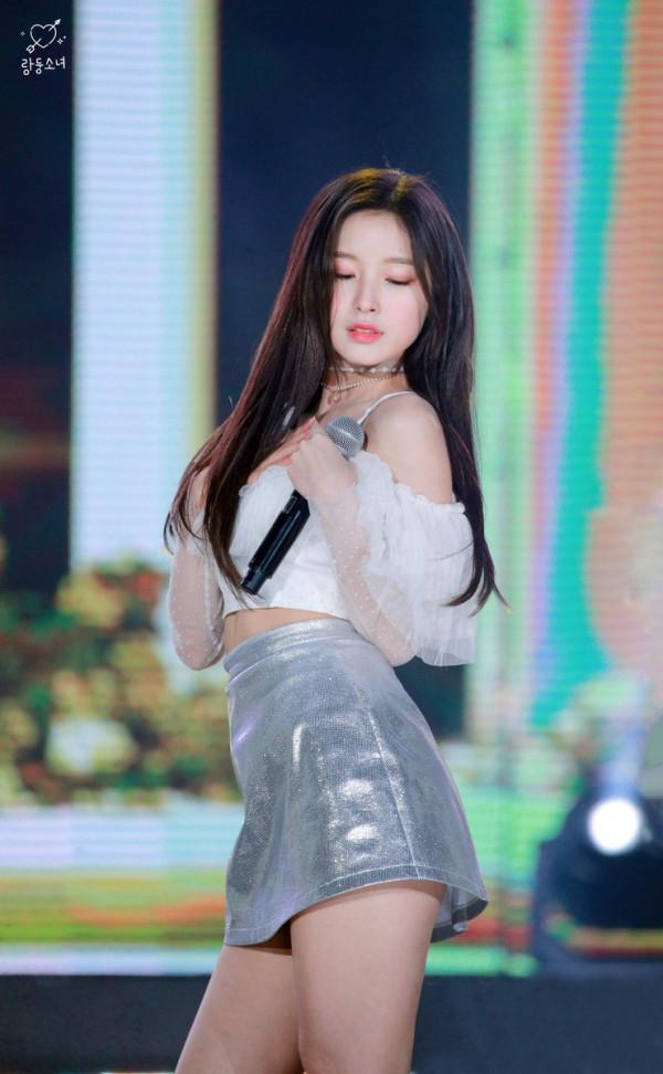 아린이의 출렁이는 허벅지 보소!