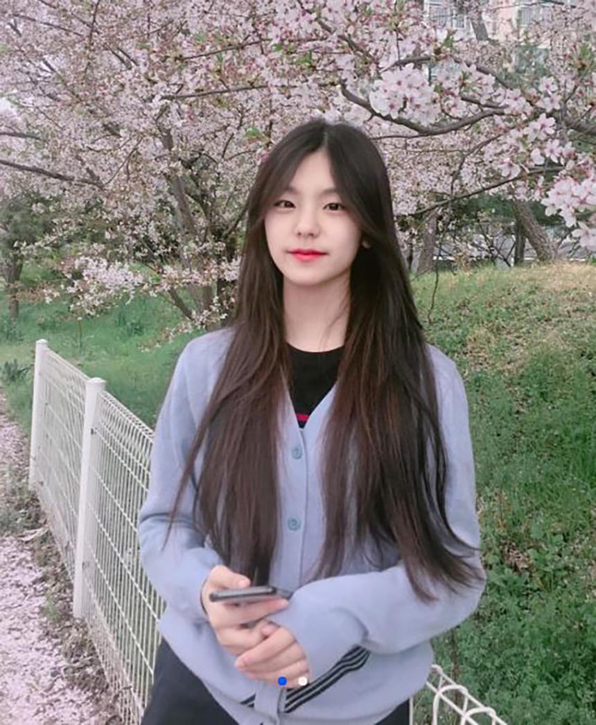 얼마전 고교 졸업한 ITZY 예지