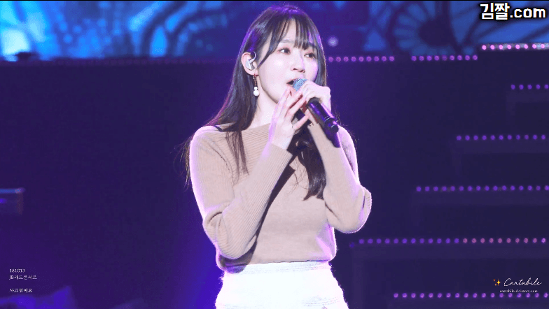 데이터) 너무 열일하는 외모 강민경