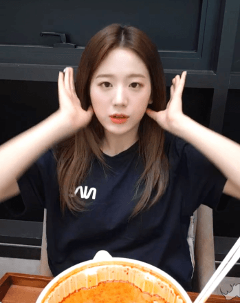 프로미스나인 귤먹방