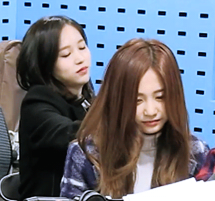 쯔위가 좋은 미나 언니