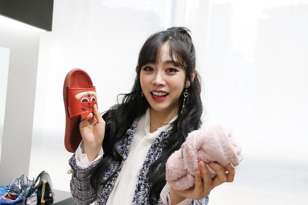 Lovelyz 소중했던 기억들로 Rewind 스압~