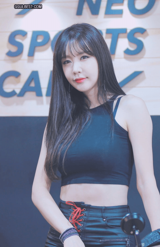 레이싱모델 홍지연 큰가슴.gif