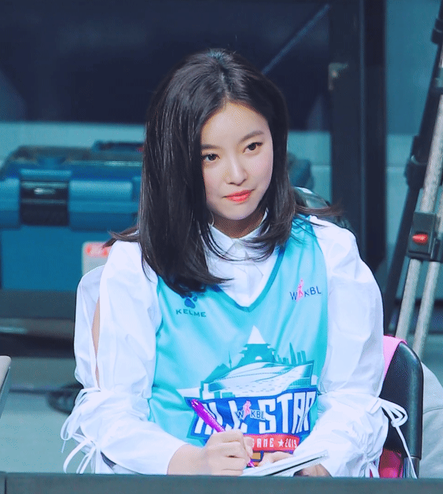 이향 아나운서