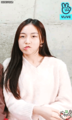 쥬리 : 얼굴이 두껍네 (feat. 수윤 다현 지애)