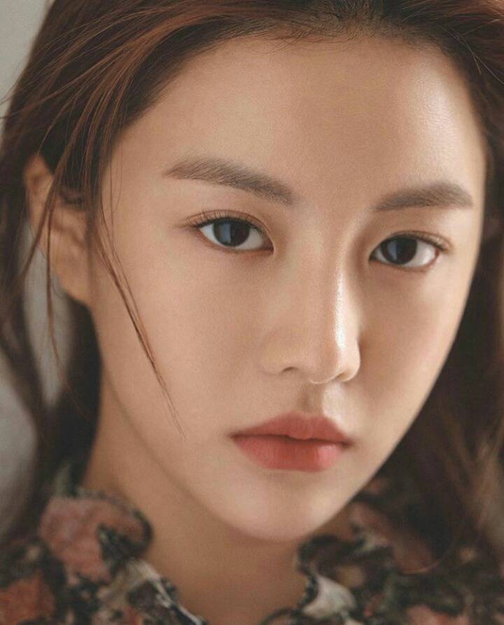 신인배우 고윤정