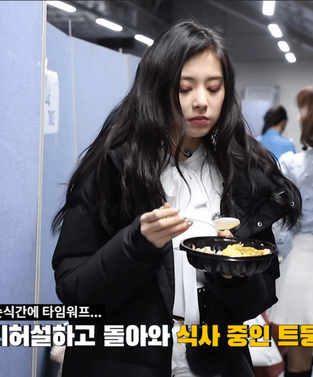 TWICE TV "SBS 가요대전" 채영.모모.나연.다현.쯔위